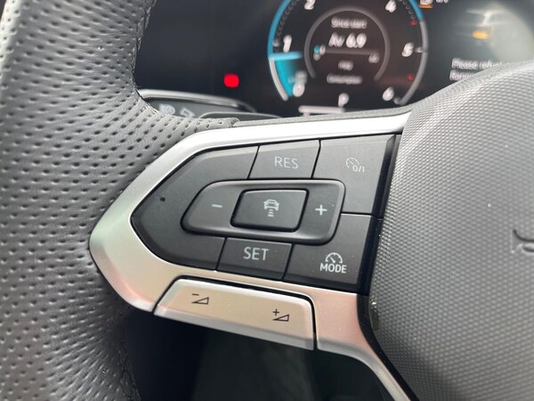 Used Volkswagen Touareg 2025 for sale - 75511772: Photo 25