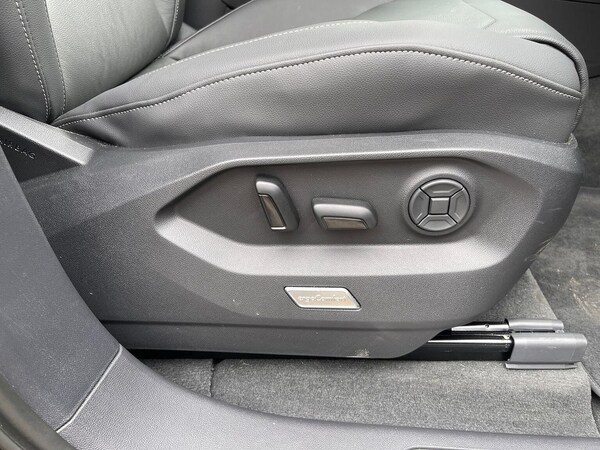 Used Volkswagen Touareg 2025 for sale - 75511772: Photo 29