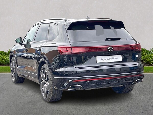 Used Volkswagen Touareg 2025 for sale - 75511772: Photo 2