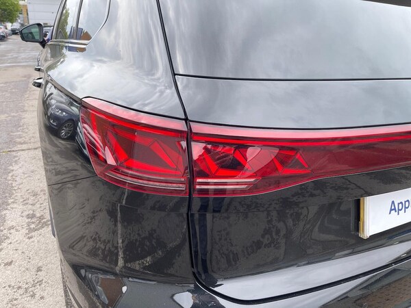 Used Volkswagen Touareg 2025 for sale - 75511772: Photo 35
