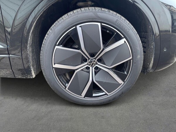 Used Volkswagen Touareg 2025 for sale - 75511772: Photo 6