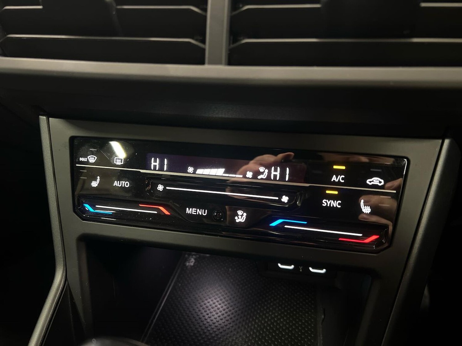 Used Volkswagen Polo 2024 for sale - 76650223: Photo 12