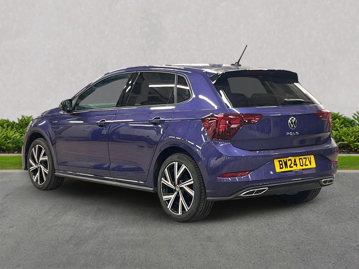 Used Volkswagen Polo 2024 for sale - 76650223: Photo 2