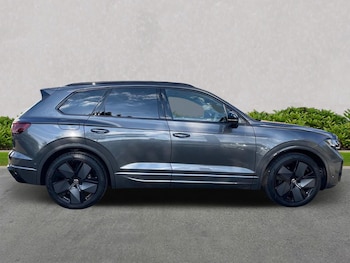 Used Volkswagen Touareg 2025 for sale - 78497851: Photo