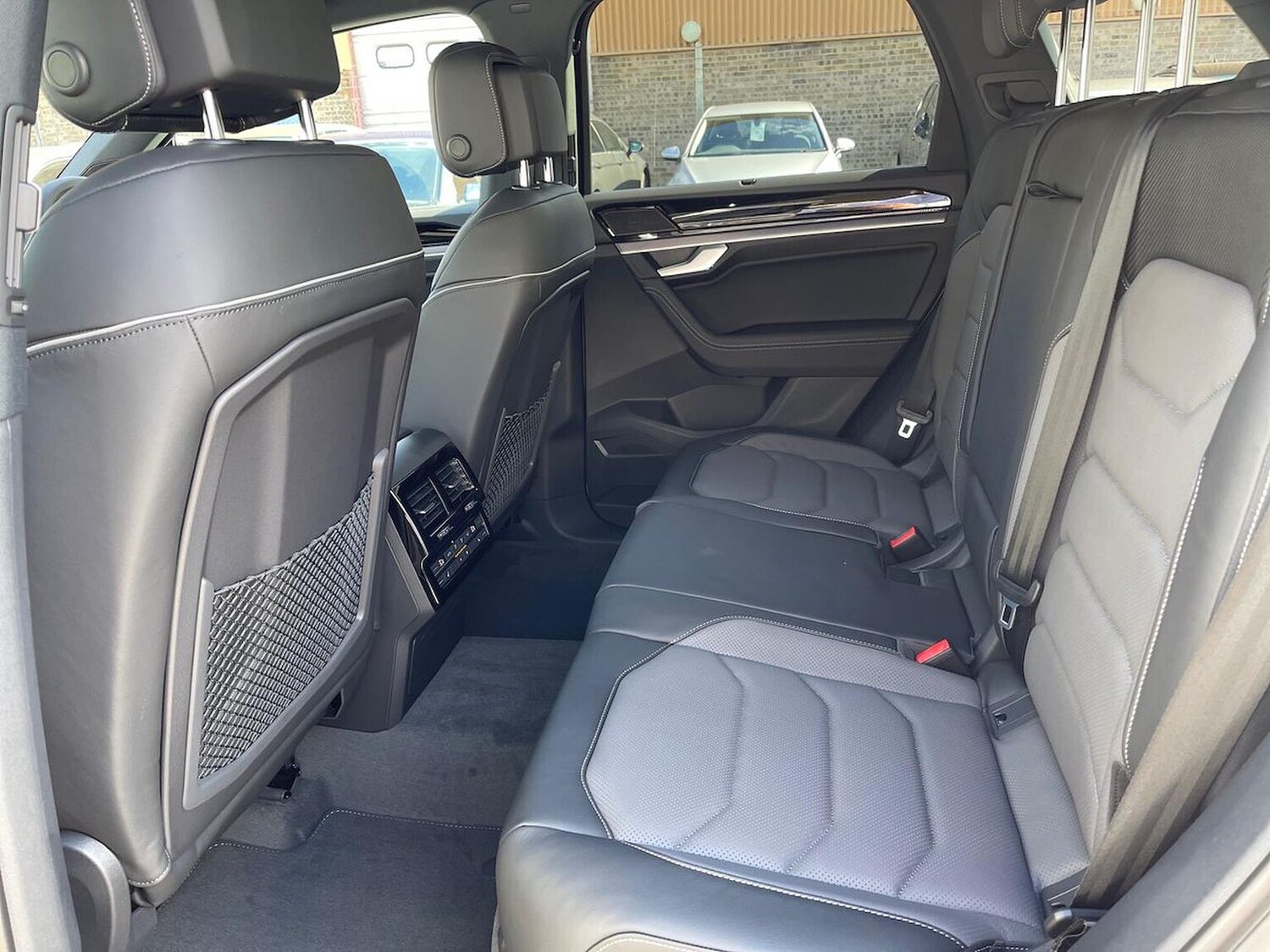 Used Volkswagen Touareg 2025 for sale - 77487748: Photo 16