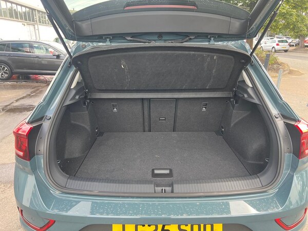 Used Volkswagen T-Roc 2025 for sale - 75662966: Photo 17
