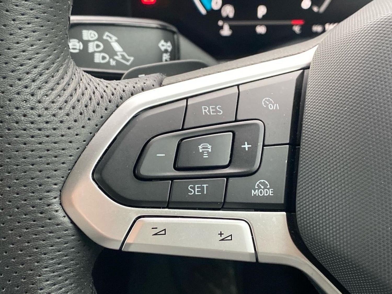 Used Volkswagen Touareg 2026 for sale - 78194145: Photo 27