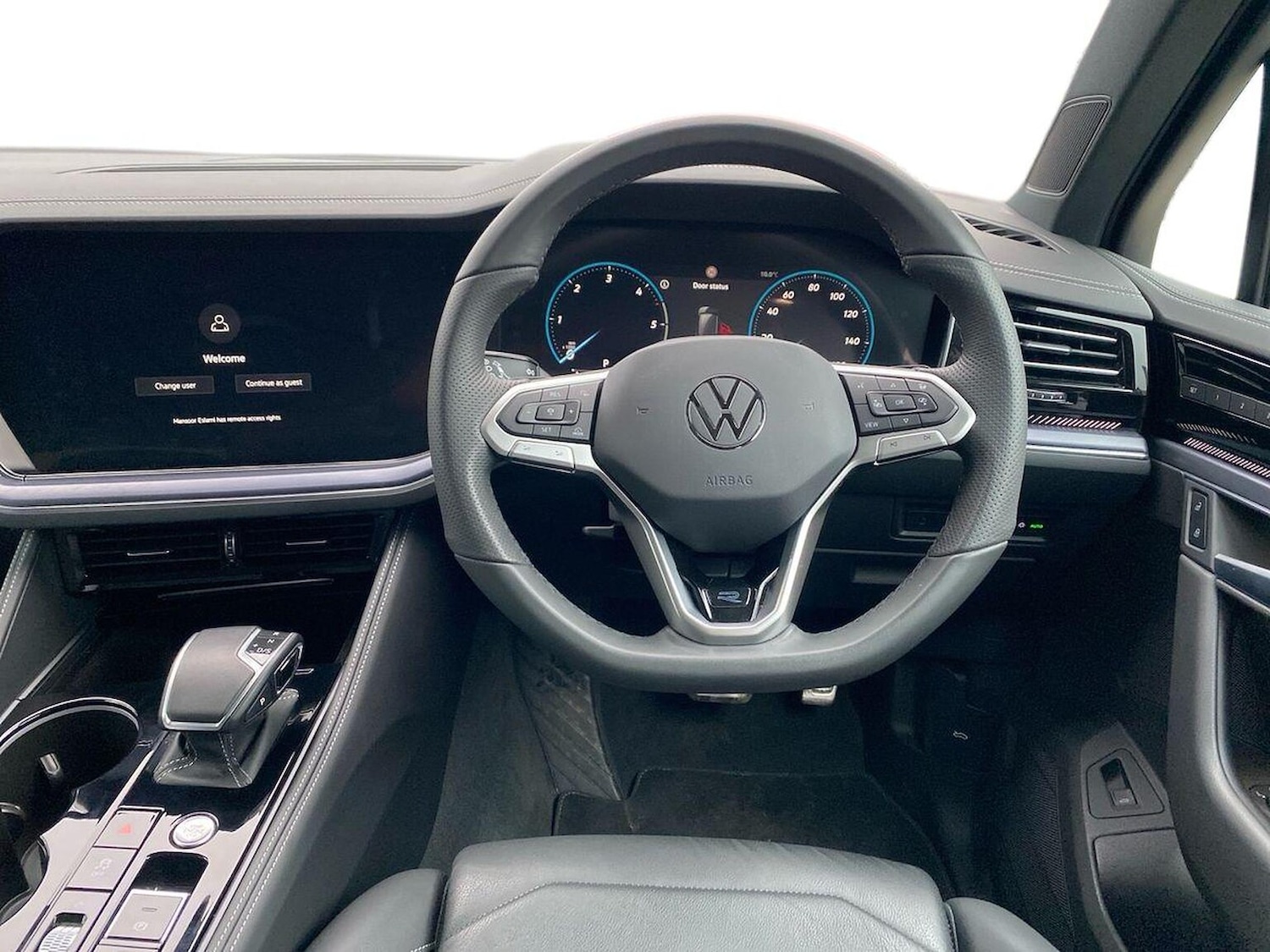 Used Volkswagen Touareg 2026 for sale - 78194145: Photo 9