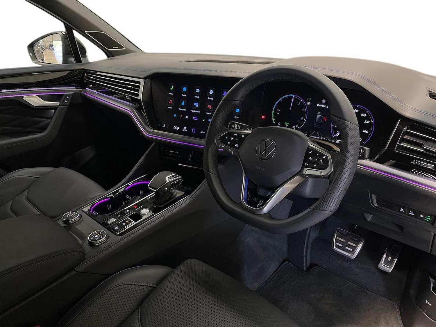 Used Volkswagen Touareg 2025 for sale - 76268367: Photo 15