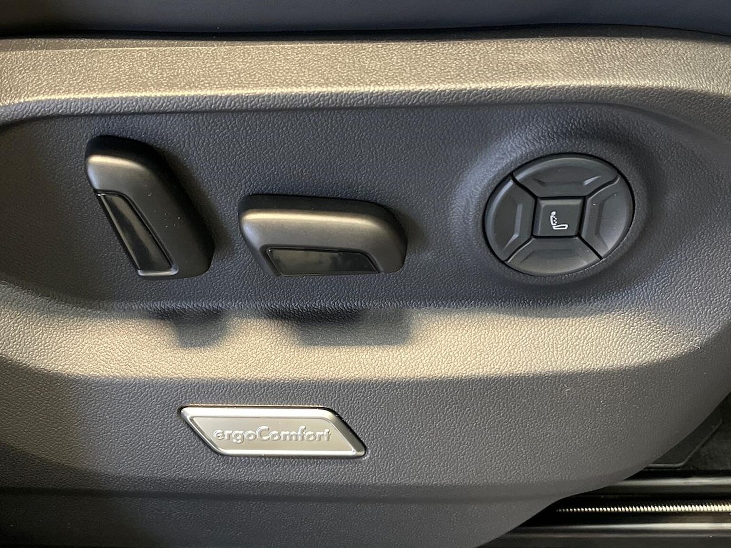 Used Volkswagen Touareg 2025 for sale - 76268367: Photo 30