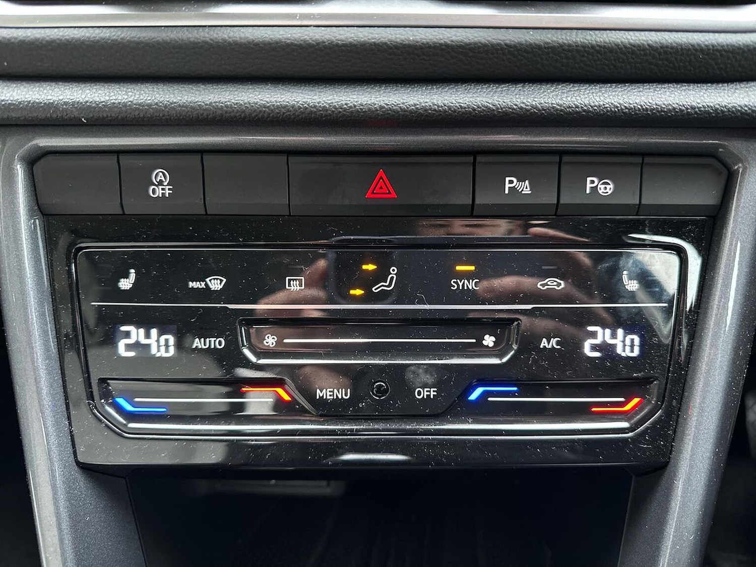 Used Volkswagen T-Roc 2025 for sale - 77715383: Photo 12