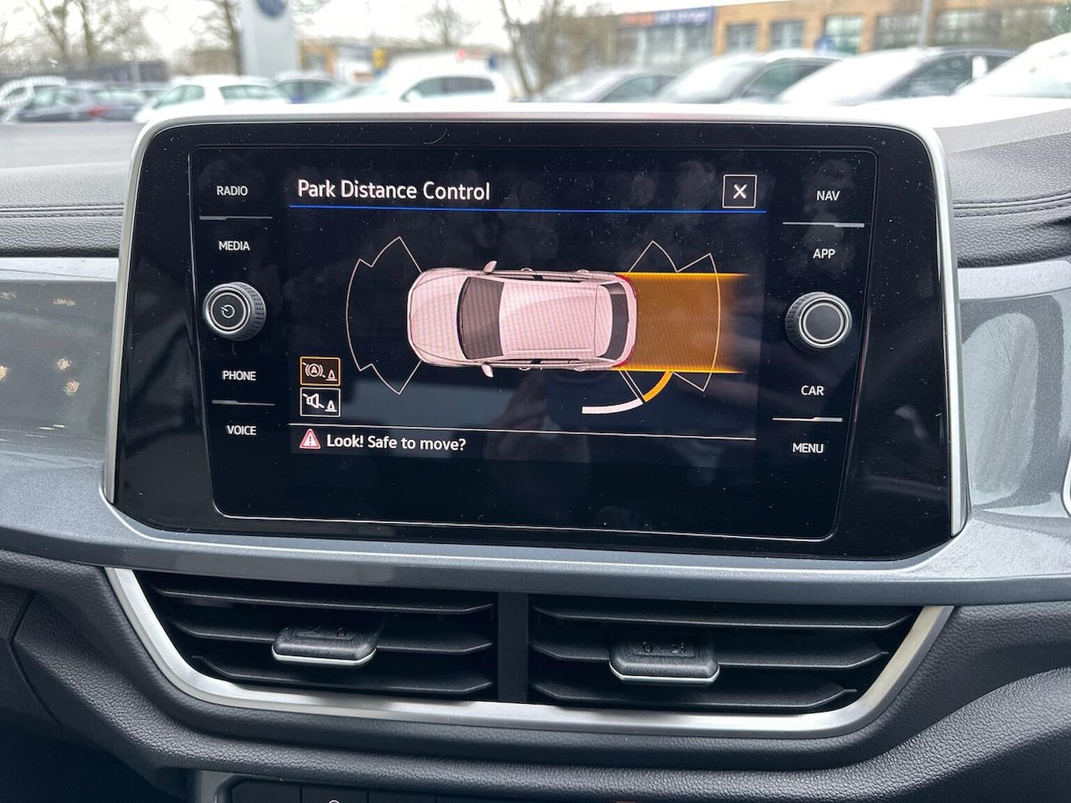 Used Volkswagen T-Roc 2025 for sale - 77715383: Photo 23