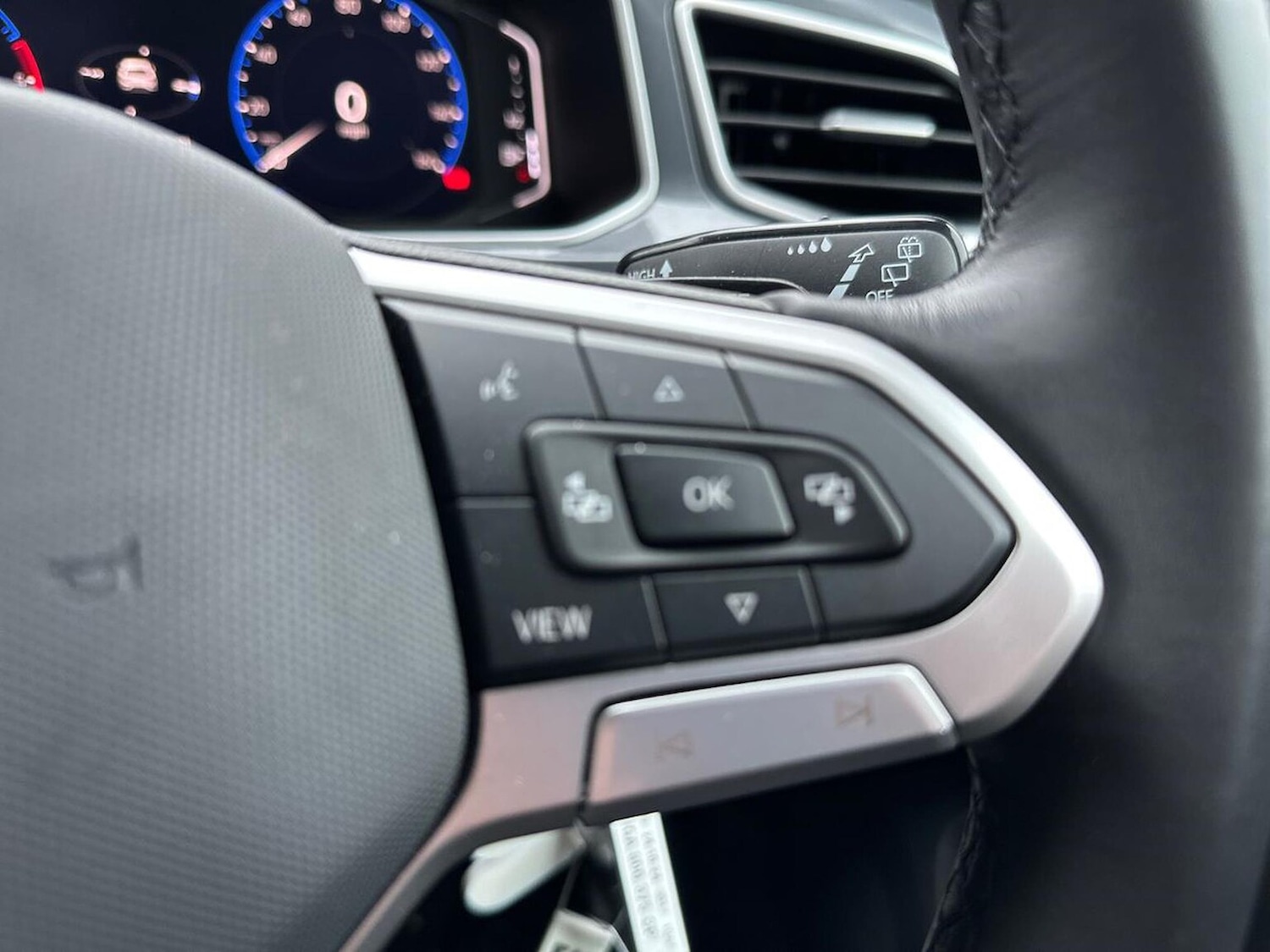 Used Volkswagen T-Roc 2025 for sale - 77715383: Photo 26