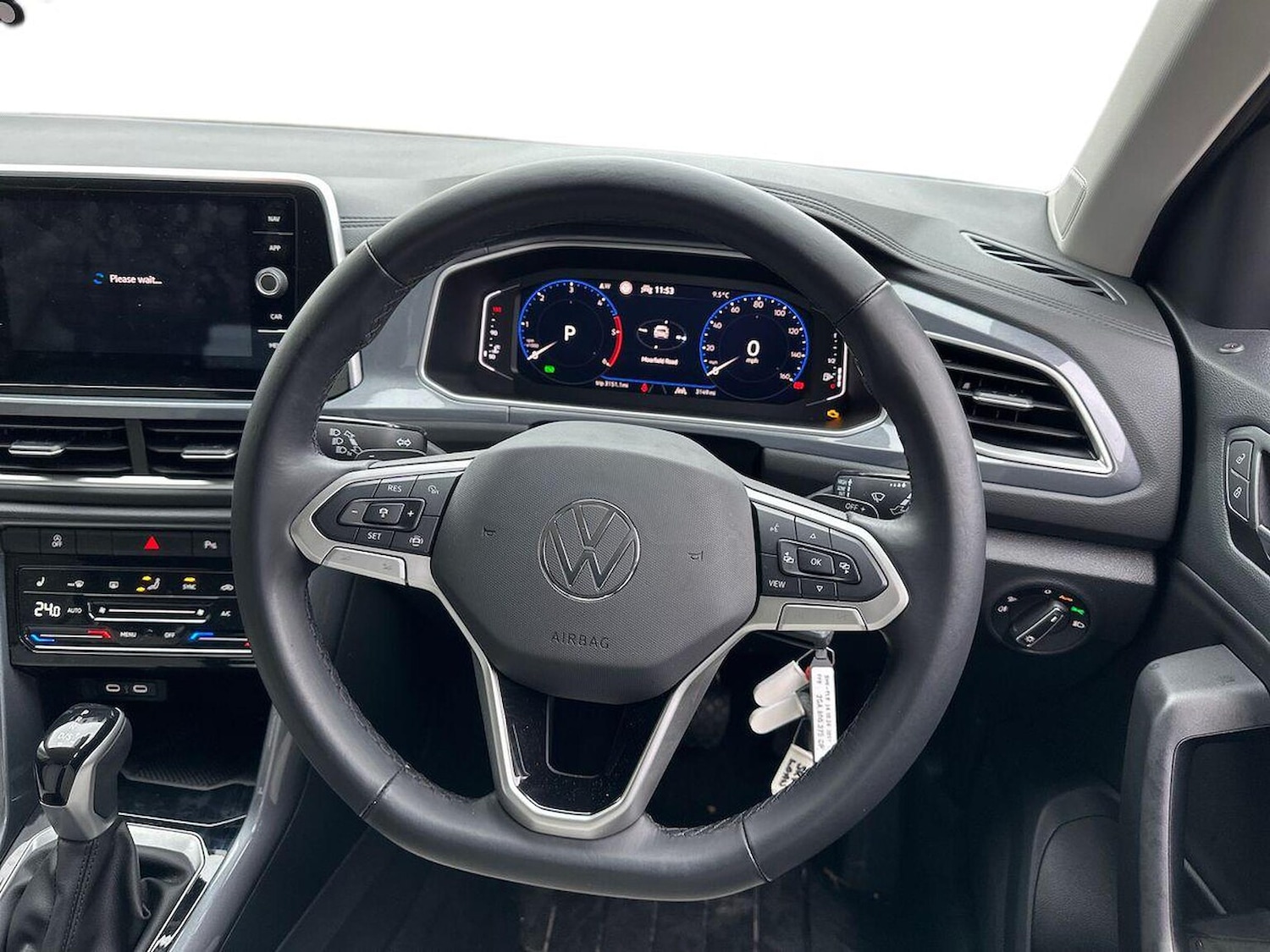 Used Volkswagen T-Roc 2025 for sale - 77715383: Photo 9