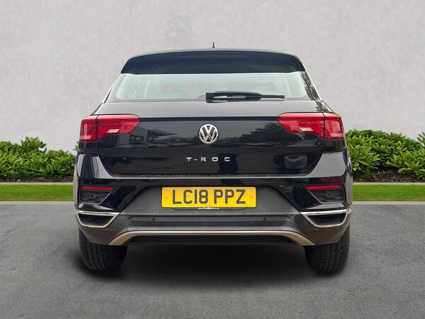 Used Volkswagen T-Roc 2018 for sale - 76268362: Photo 4