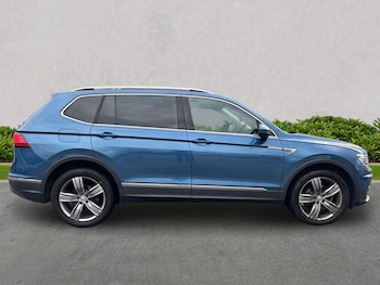 Used Volkswagen Tiguan Allspace 2018 for sale - 76490589: Photo