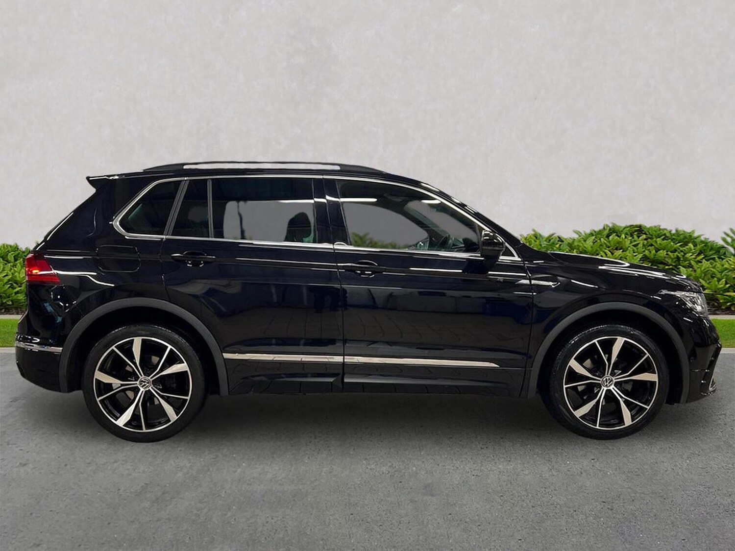 Used Volkswagen Tiguan 2022 for sale - 76599099: Photo 3