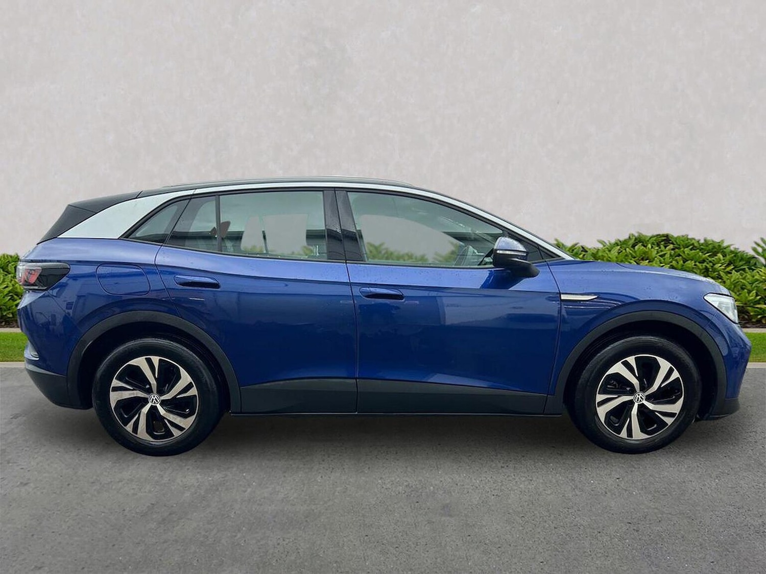Used Volkswagen ID.4 2023 for sale - 77688009: Photo 3