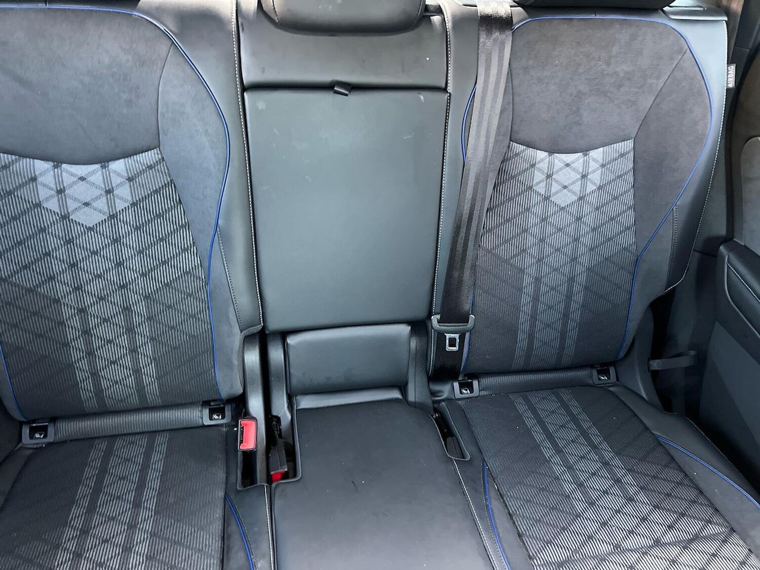 Used Volkswagen Touran 2025 for sale - 77487705: Photo 16