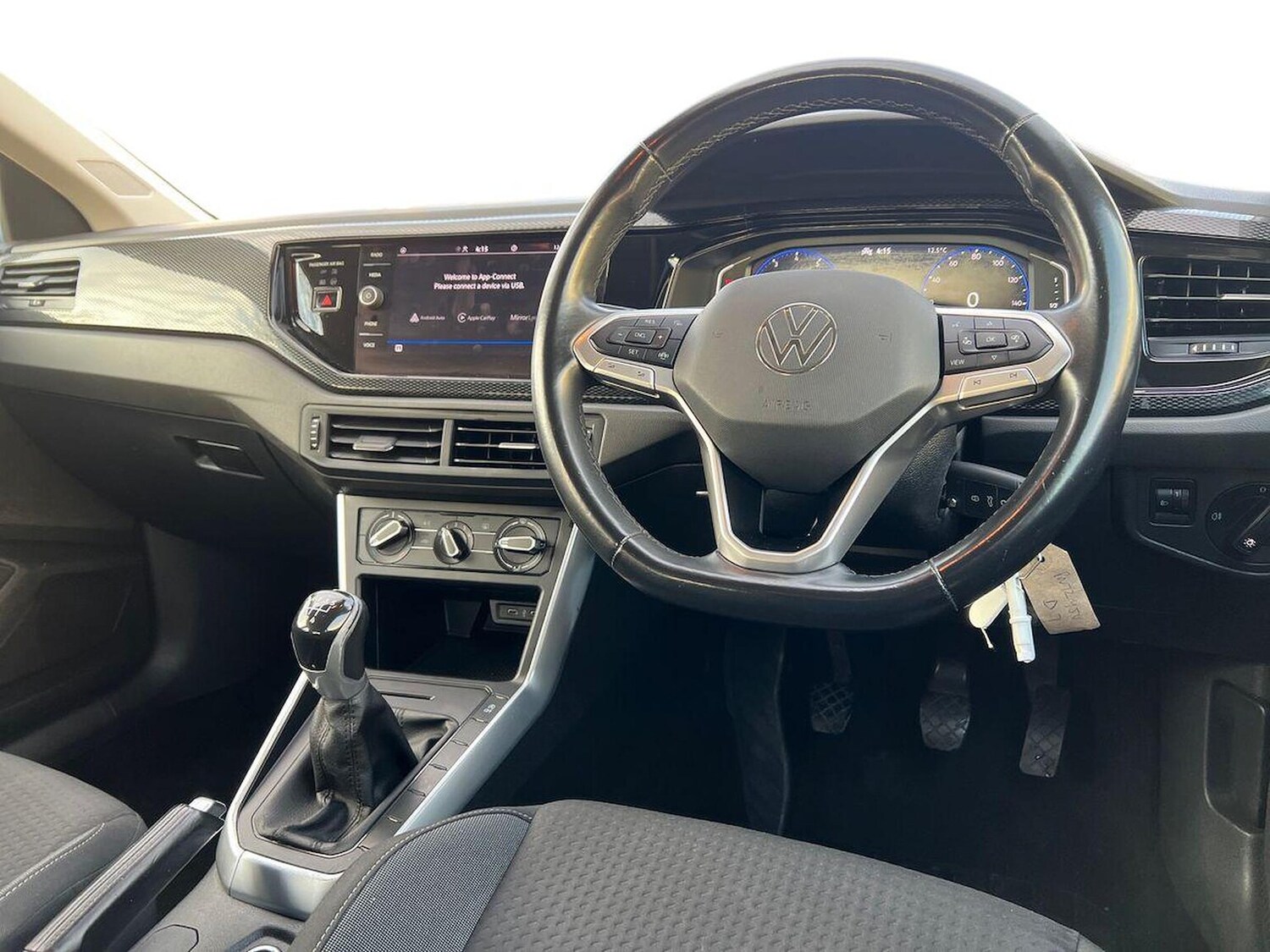 Used Volkswagen Polo 2022 for sale - 76477329: Photo 15