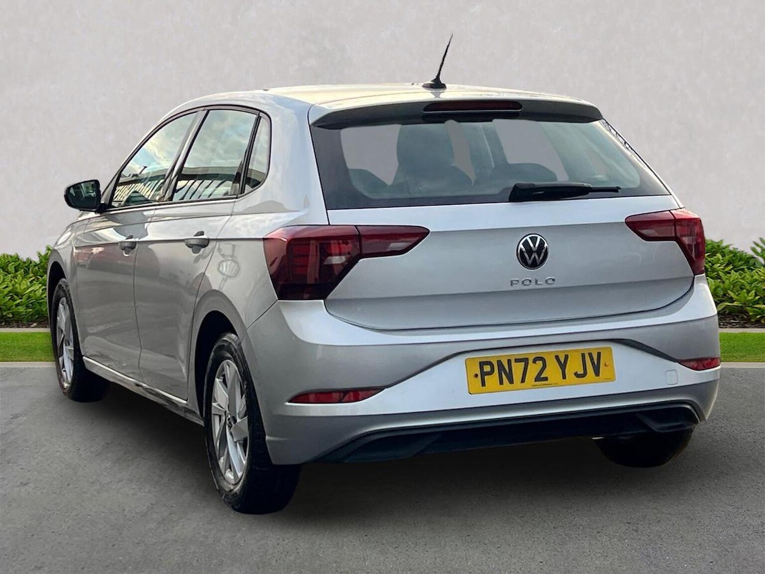 Used Volkswagen Polo 2022 for sale - 76477329: Photo 2