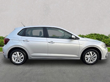 Used Volkswagen Polo 2022 for sale - 76477329: Photo