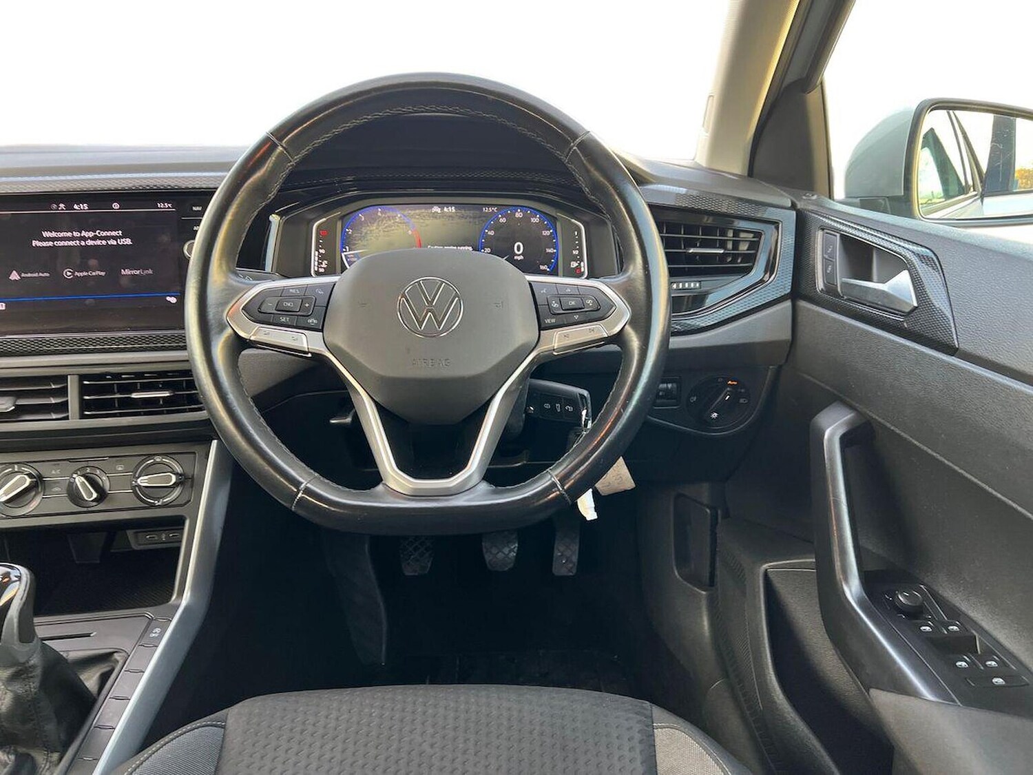 Used Volkswagen Polo 2022 for sale - 76477329: Photo 9