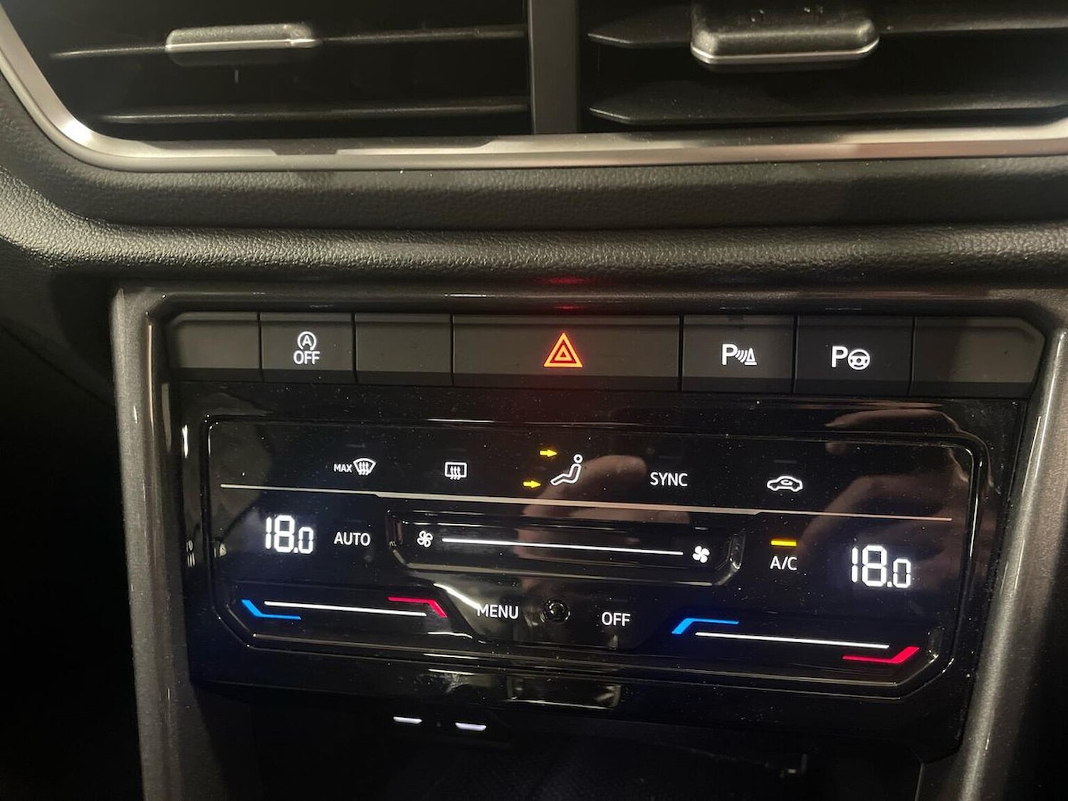 Used Volkswagen T-Roc 2022 for sale - 77023471: Photo 24