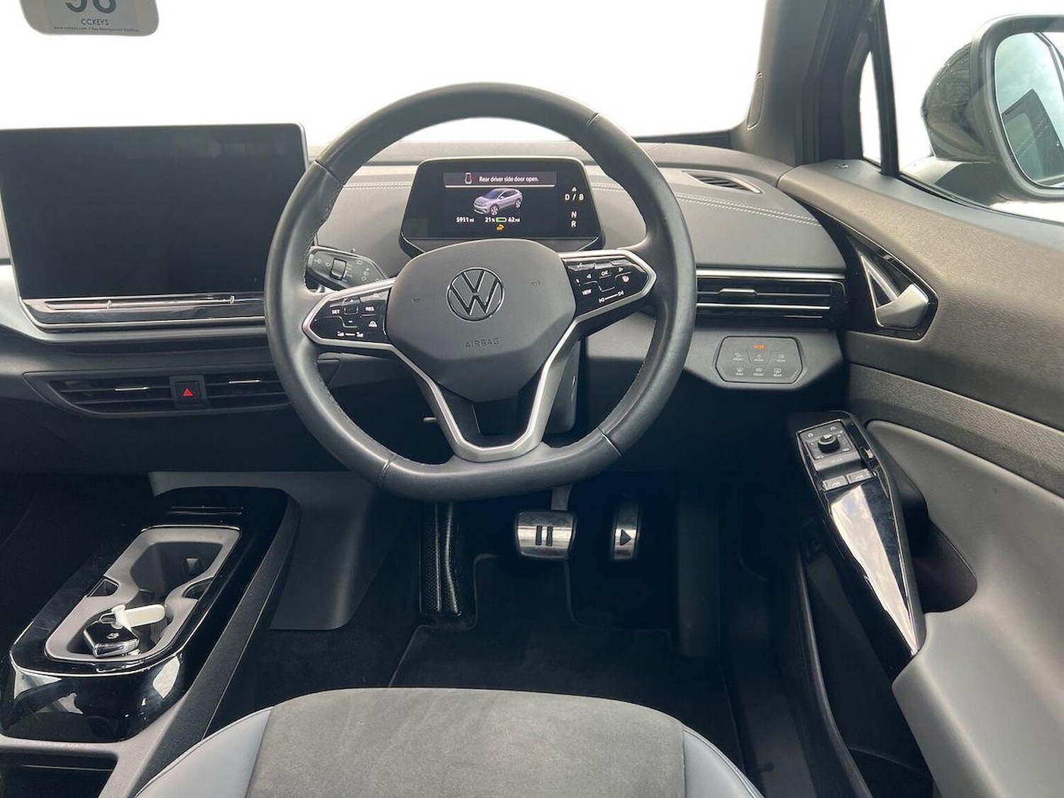 Used Volkswagen ID.4 2025 for sale - 76554260: Photo 9