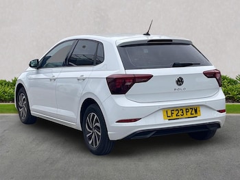 Used Volkswagen Polo 2023 for sale - 76237064: Photo 2