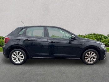Used Volkswagen Polo 2019 for sale - 76837137: Photo