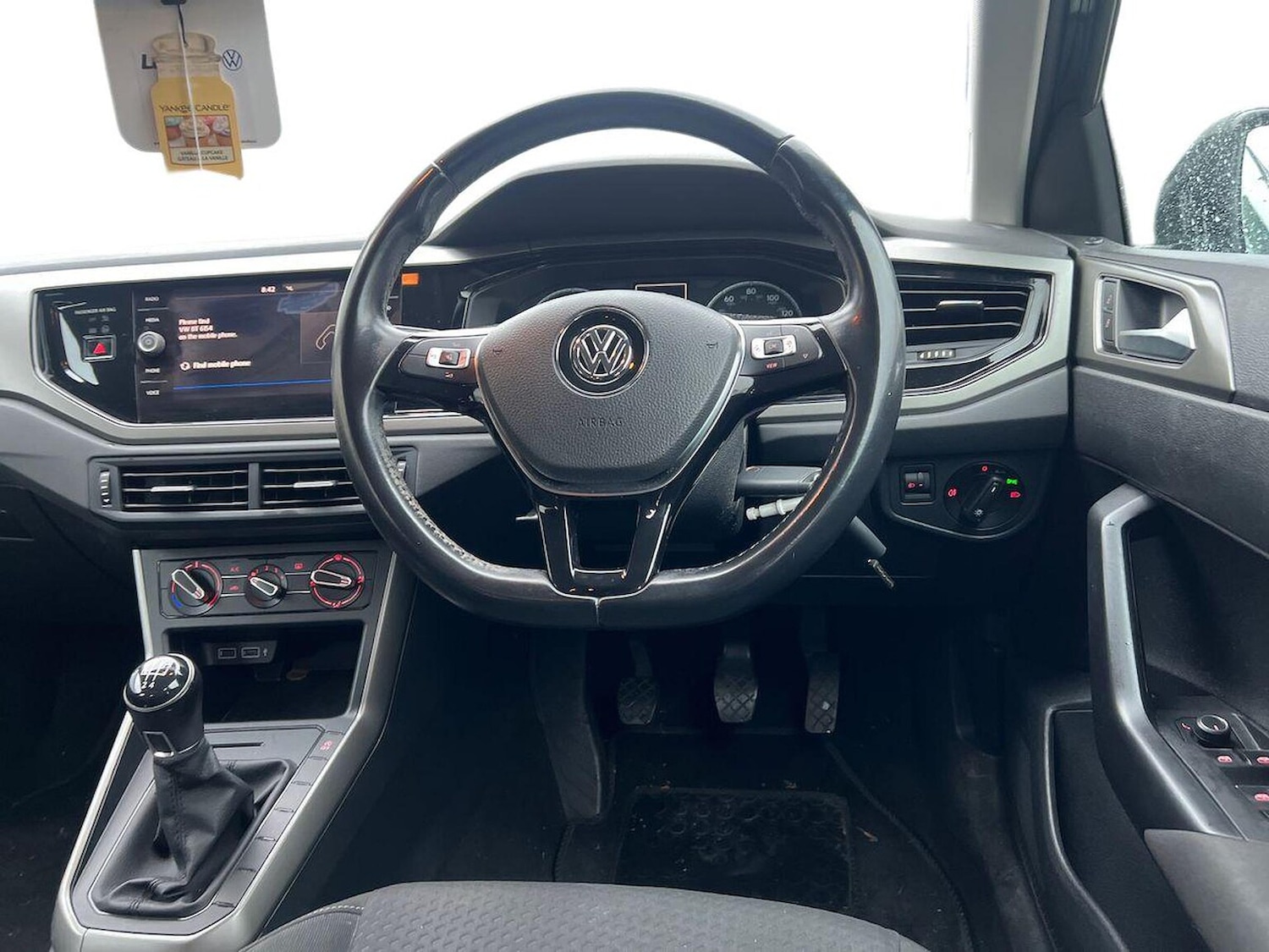 Used Volkswagen Polo 2019 for sale - 76837137: Photo 9