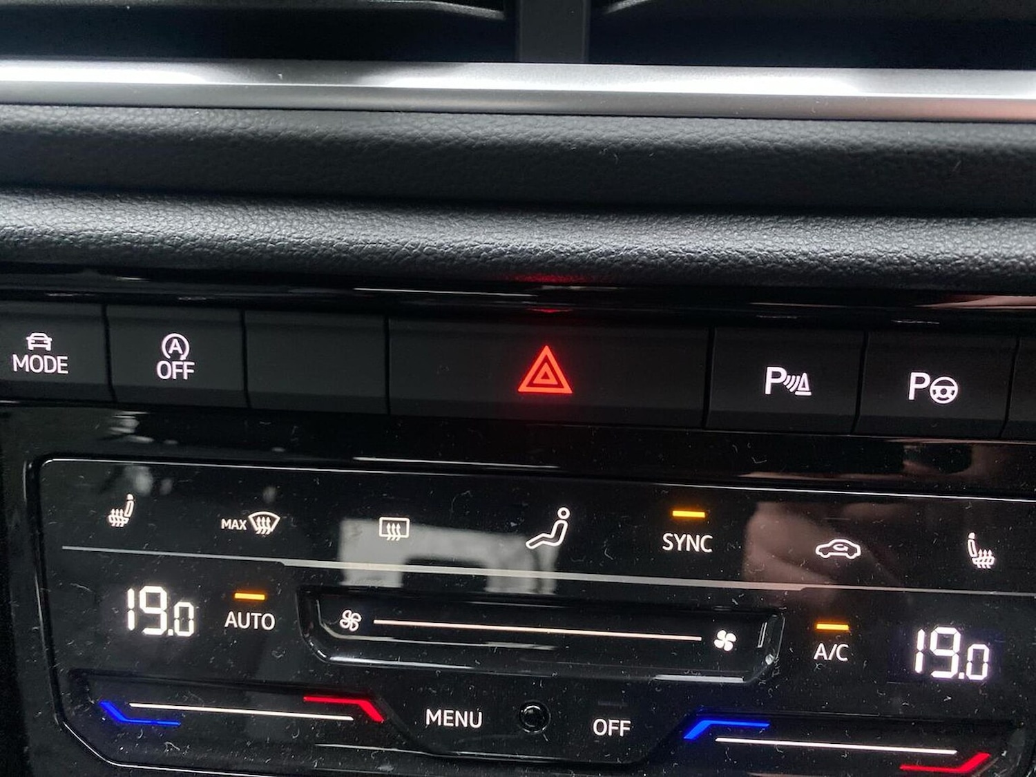 Used Volkswagen T-Roc 2026 for sale - 77802146: Photo 22