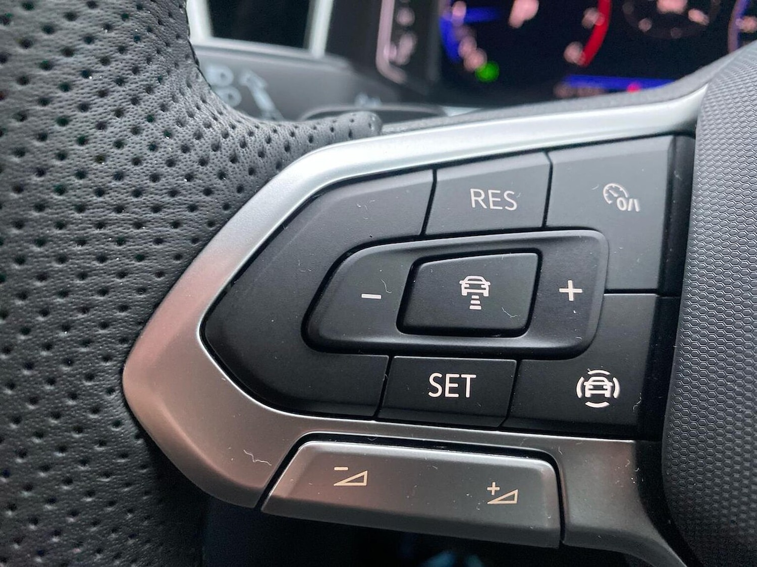 Used Volkswagen T-Roc 2026 for sale - 77802146: Photo 27