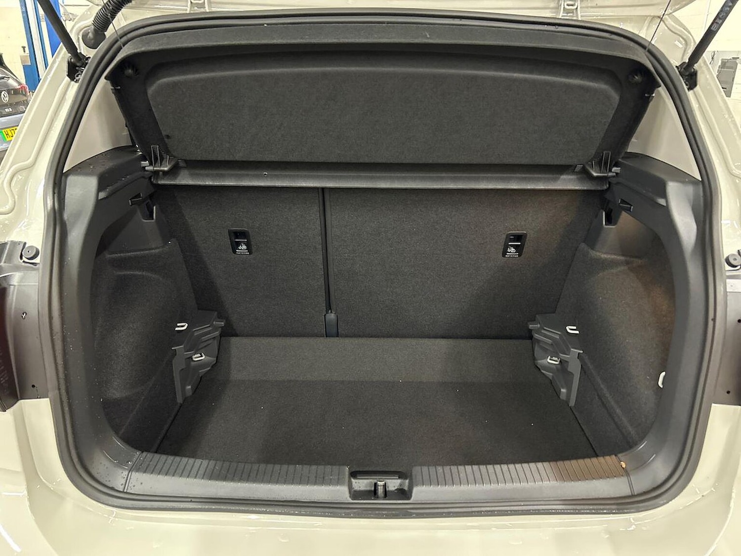 Used Volkswagen T-Cross 2025 for sale - 76837140: Photo 17