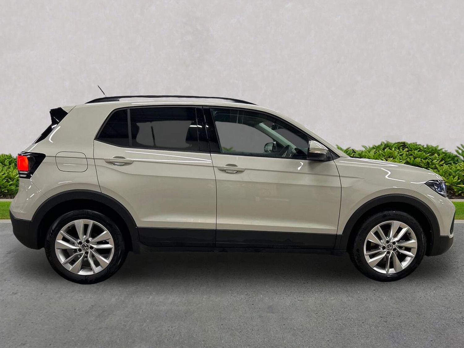 Used Volkswagen T-Cross 2025 for sale - 76837140: Photo 3