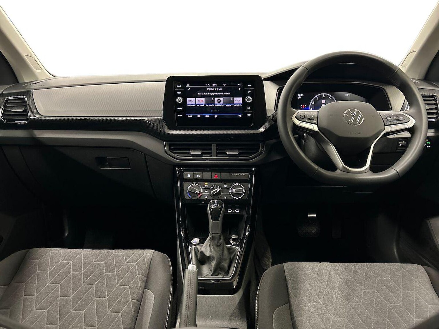 Used Volkswagen T-Cross 2025 for sale - 76837140: Photo 8