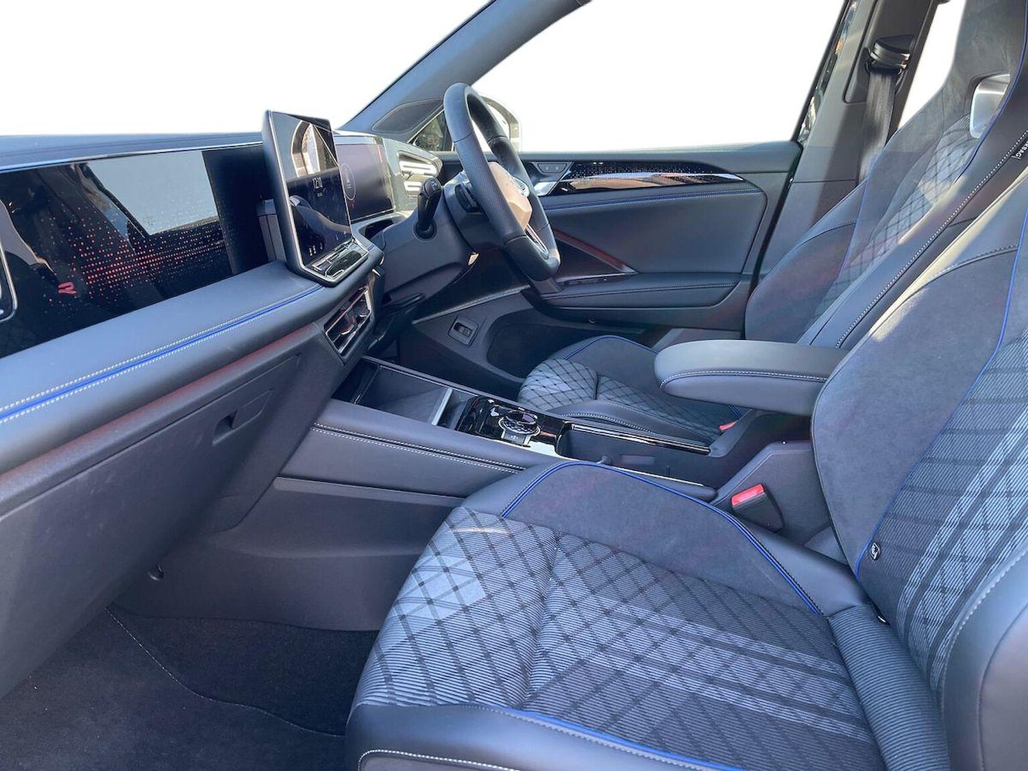 Used Volkswagen Tiguan 2025 for sale - 77555285: Photo 7