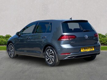 Used Volkswagen Golf 2019 for sale - 78484208: Photo