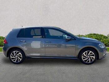 Used Volkswagen Golf 2019 for sale - 78484208: Photo