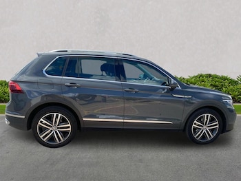Used Volkswagen Tiguan 2023 for sale - 79355694: Photo