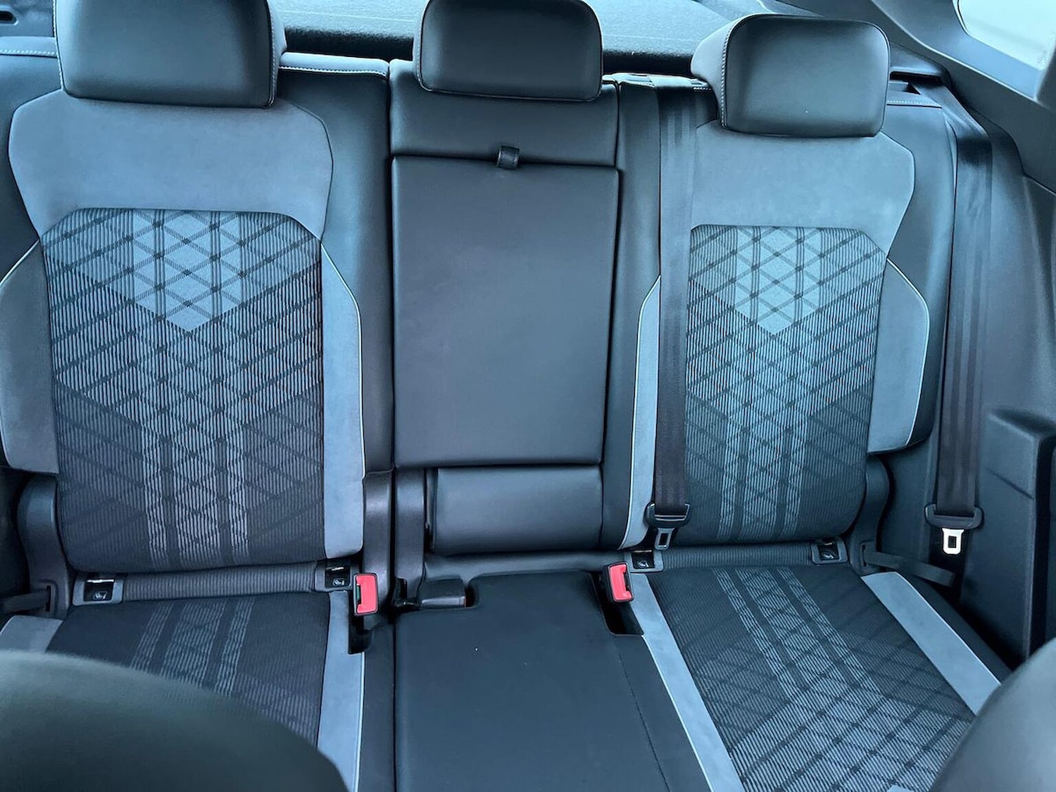 Used Volkswagen Tiguan 2021 for sale - 76951210: Photo 16