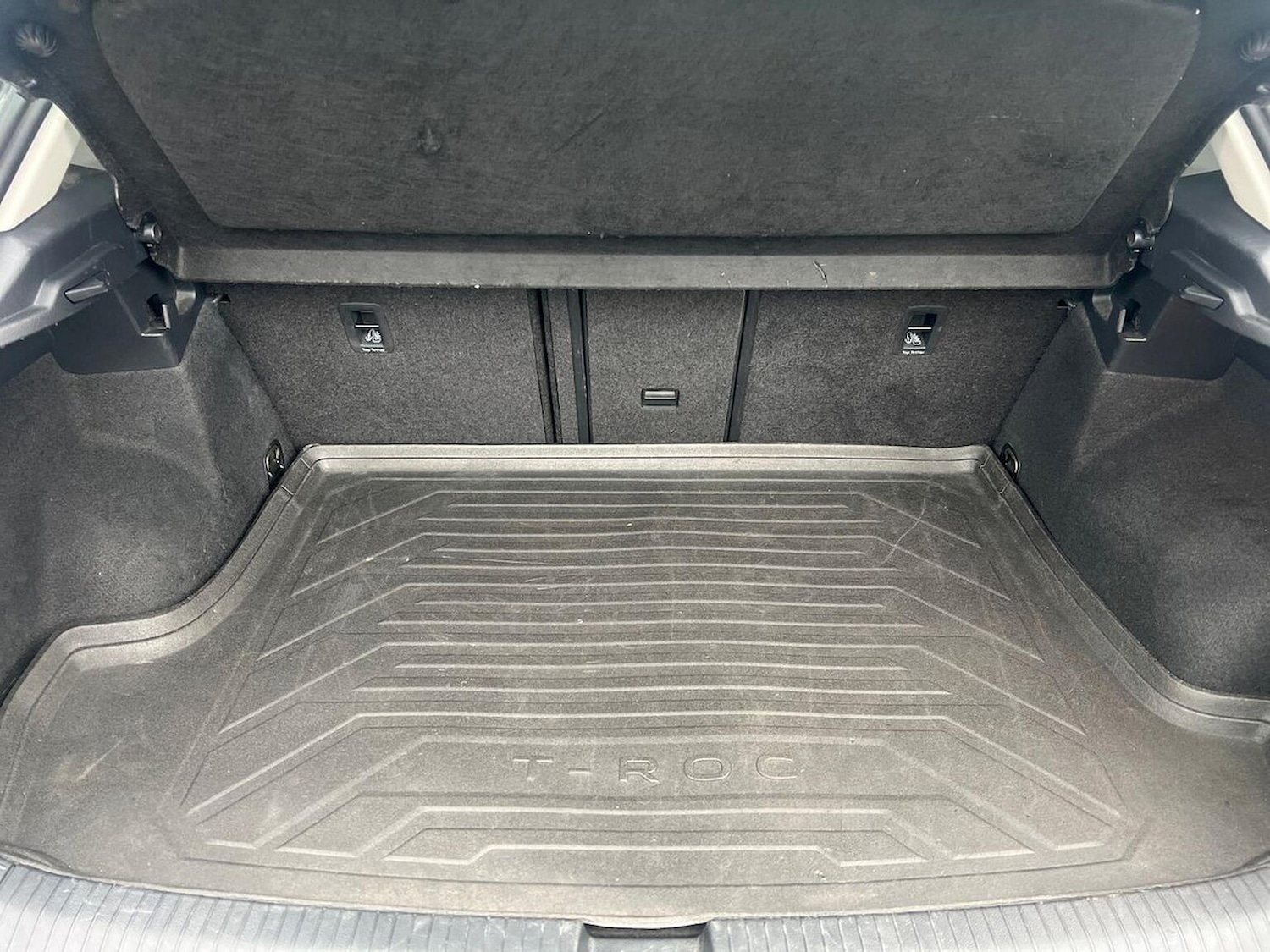 Used Volkswagen T-Roc 2019 for sale - 76735624: Photo 17