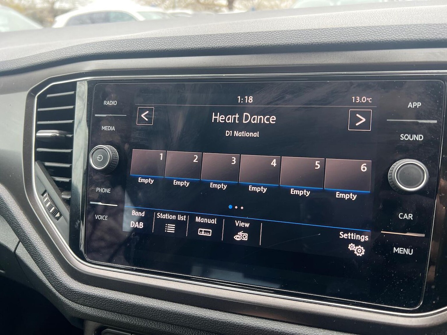 Used Volkswagen T-Roc 2019 for sale - 76735624: Photo 24