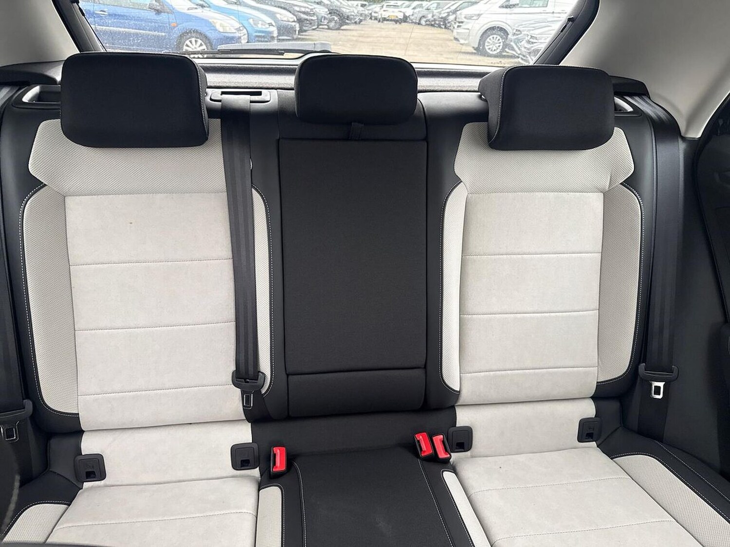 Used Volkswagen T-Roc 2025 for sale - 76263247: Photo 16