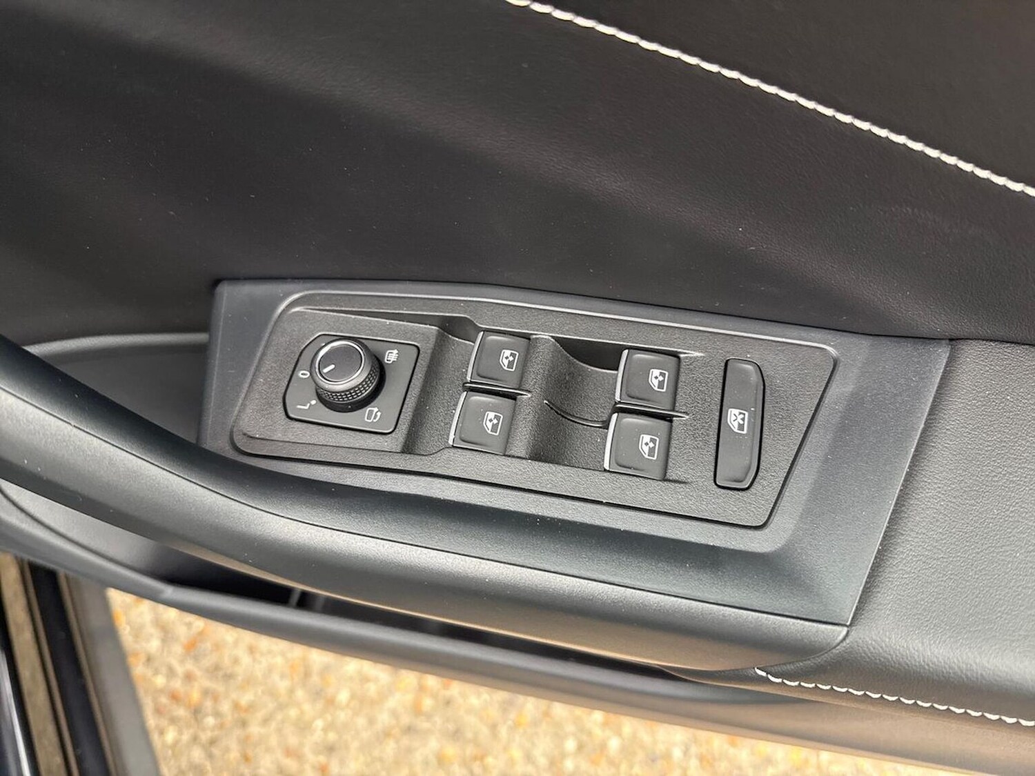 Used Volkswagen T-Roc 2025 for sale - 76263247: Photo 21