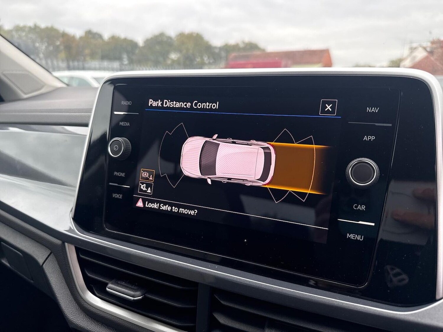 Used Volkswagen T-Roc 2025 for sale - 76263247: Photo 22