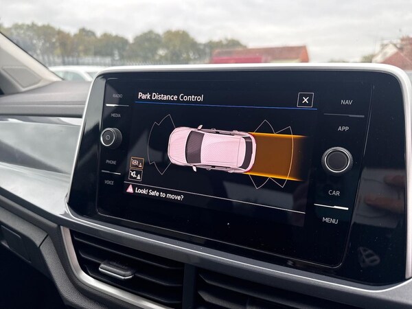 Used Volkswagen T-Roc 2025 for sale - 76263247: Photo 22