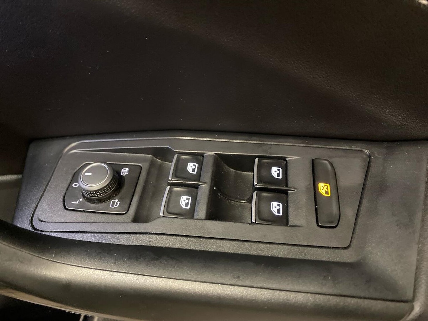 Used Volkswagen T-Roc 2022 for sale - 77635486: Photo 21