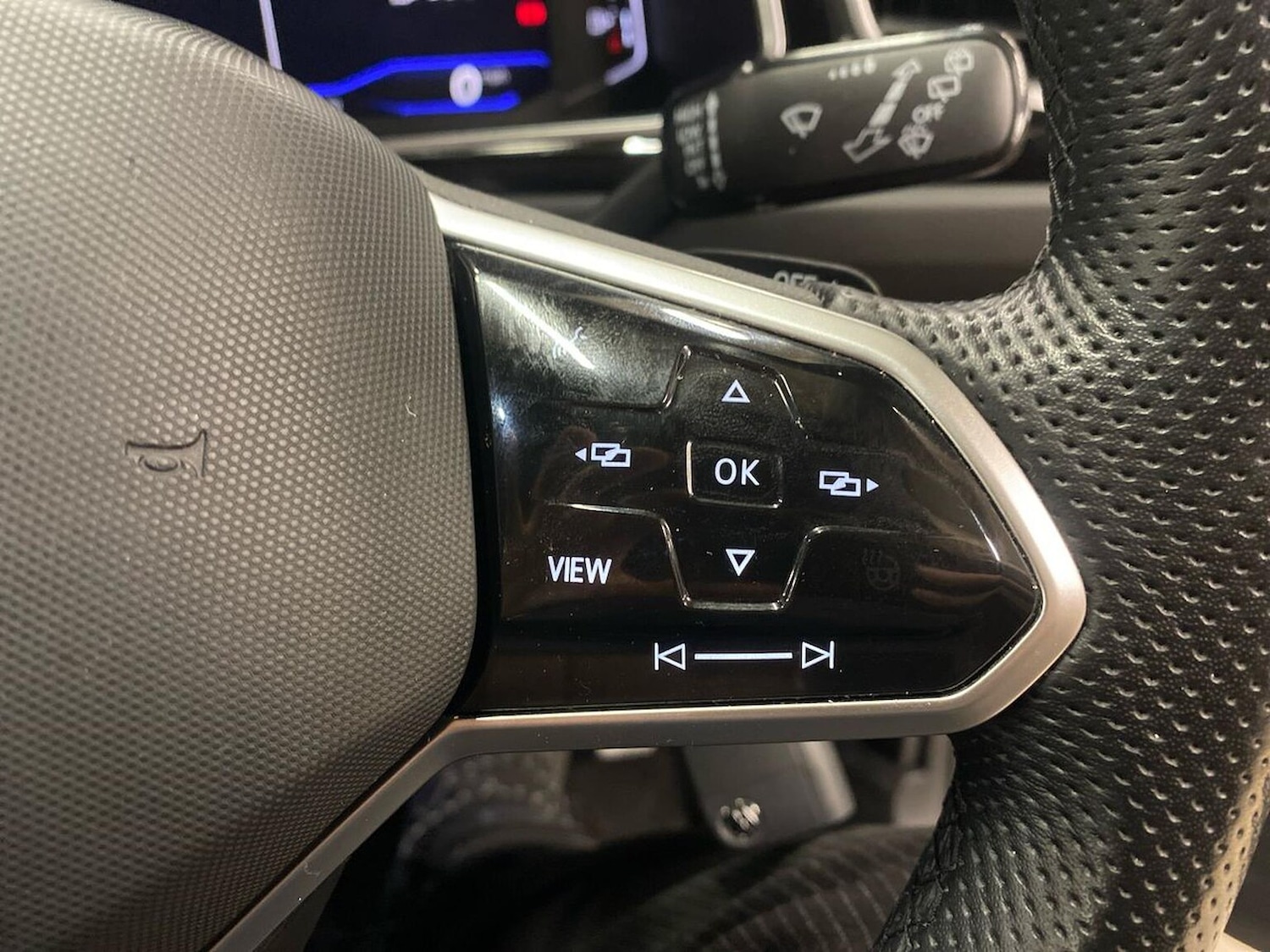 Used Volkswagen T-Roc 2022 for sale - 77635486: Photo 26